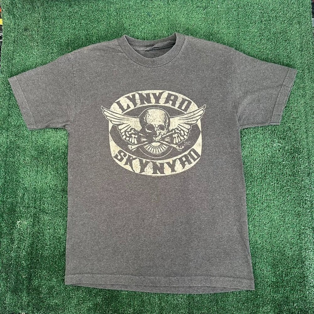 Vintage Y2K Lynyrd Skynyrd MC Wings Skull T-Shirt Southern Rock Biker Gray M